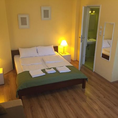 Club Apartments & Rooms Budapeste Quarto foto