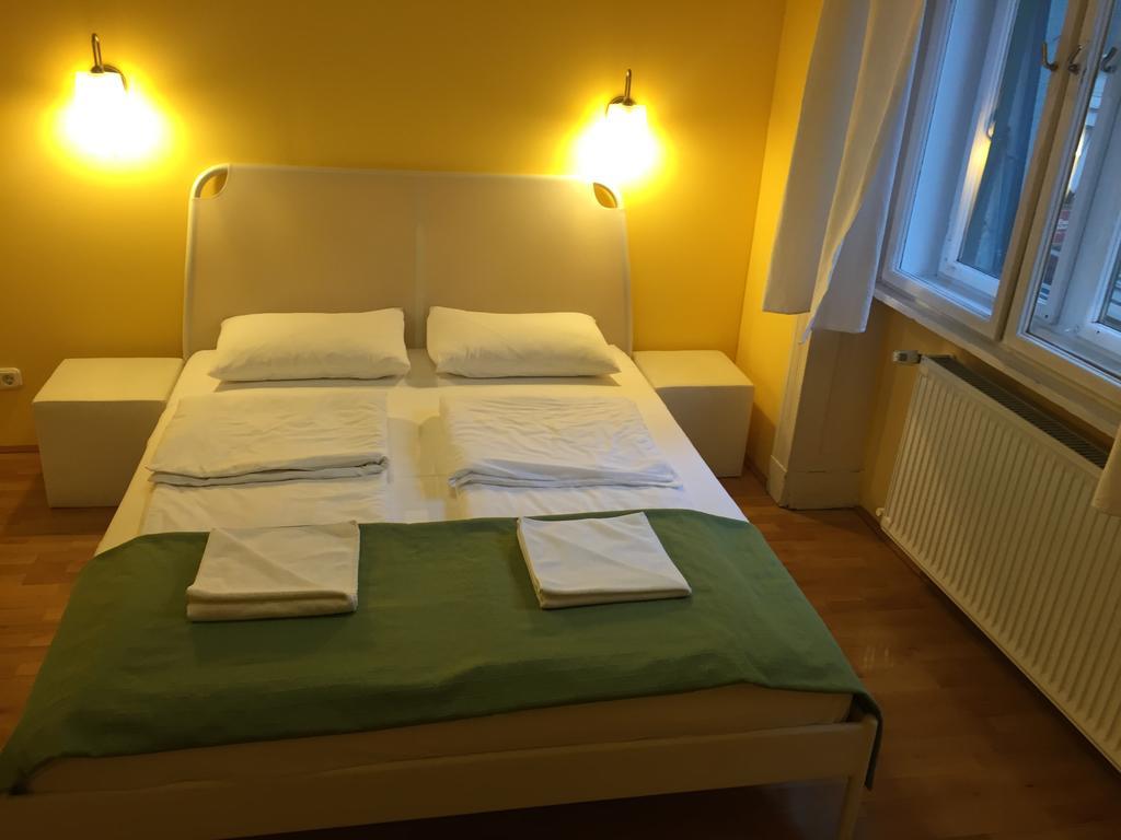 Club Apartments & Rooms Budapeste Quarto foto