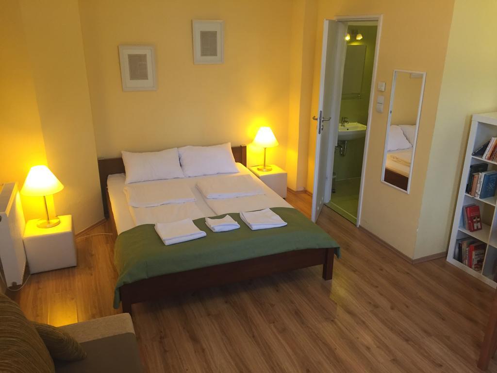 Club Apartments & Rooms Budapeste Quarto foto