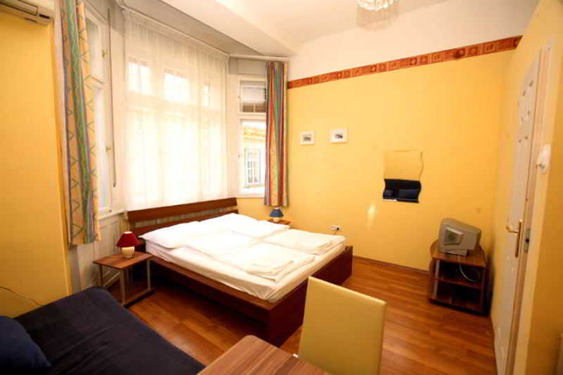 Club Apartments & Rooms Budapeste Exterior foto
